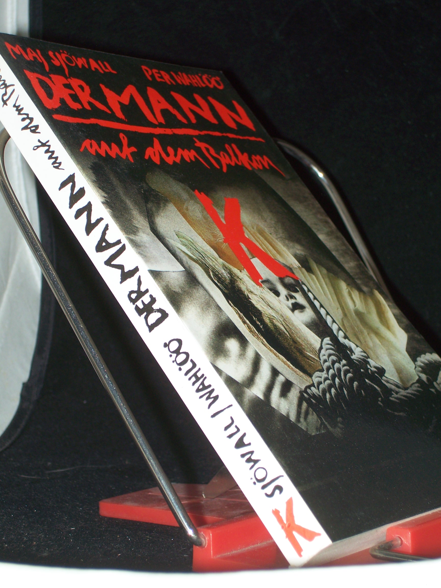 Artikelbild 1 des Artikels “Der Mann auf dem Balkon : Kriminalroman / Maj Sjöwall ; Per Wahlöö.
Aus d. Schwed. von Dagmar-Renate Jehnich “