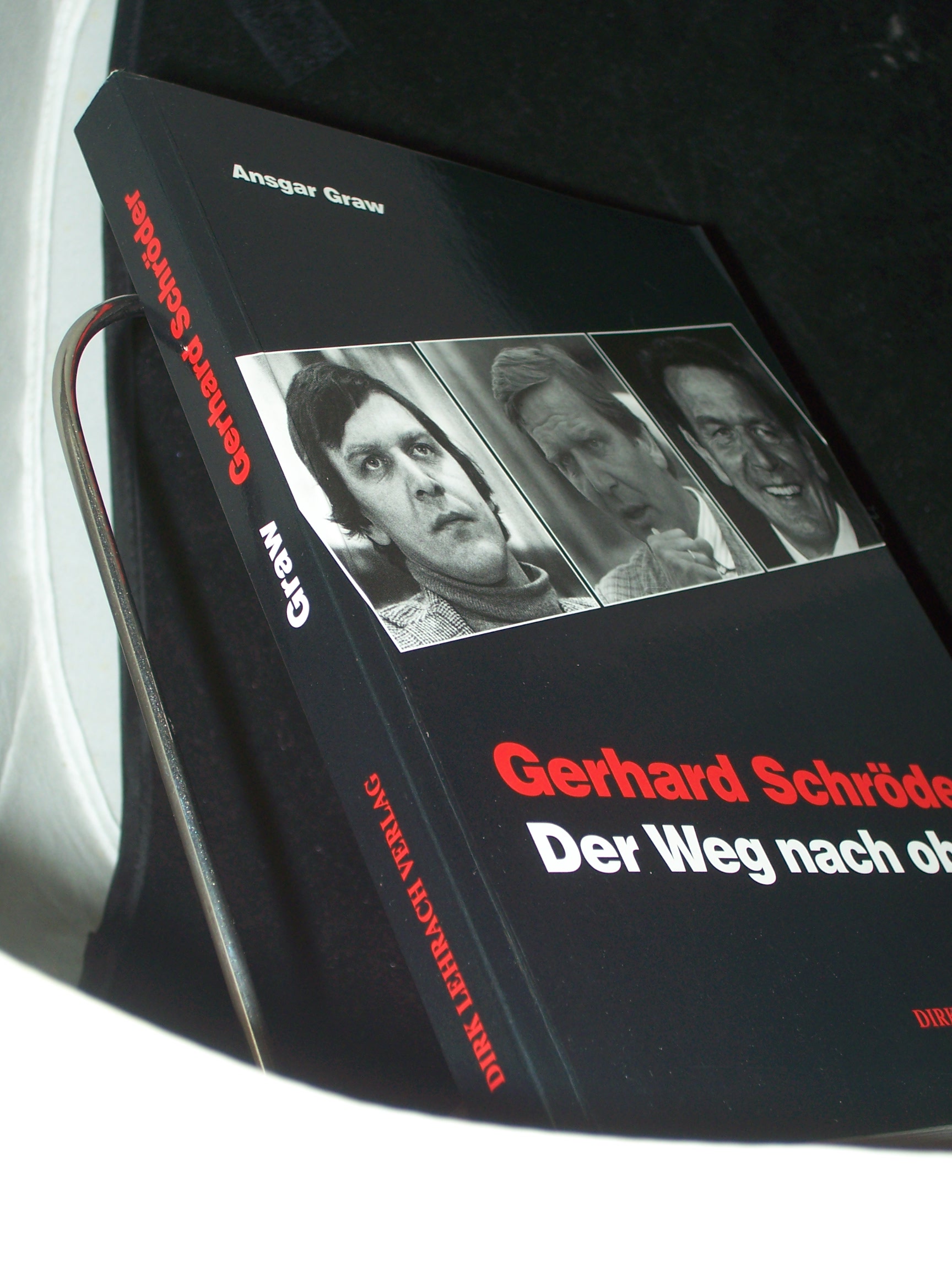 Artikelbild 1 des Artikels “Gerhard Schröder : der Weg nach oben / Ansgar Graw “