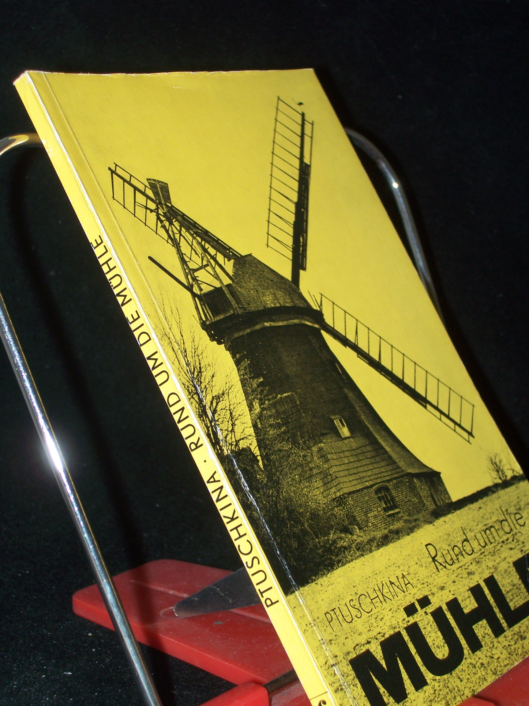 Artikelbild 1 des Artikels “Rund um die Mühle : [kleine Einf. in Technologie u. Technik d. Getreidevermahlung] / Galina Jefimowna Ptuschkina. [Übers. u. fachl. Red.: Jürgen Bartsch] “