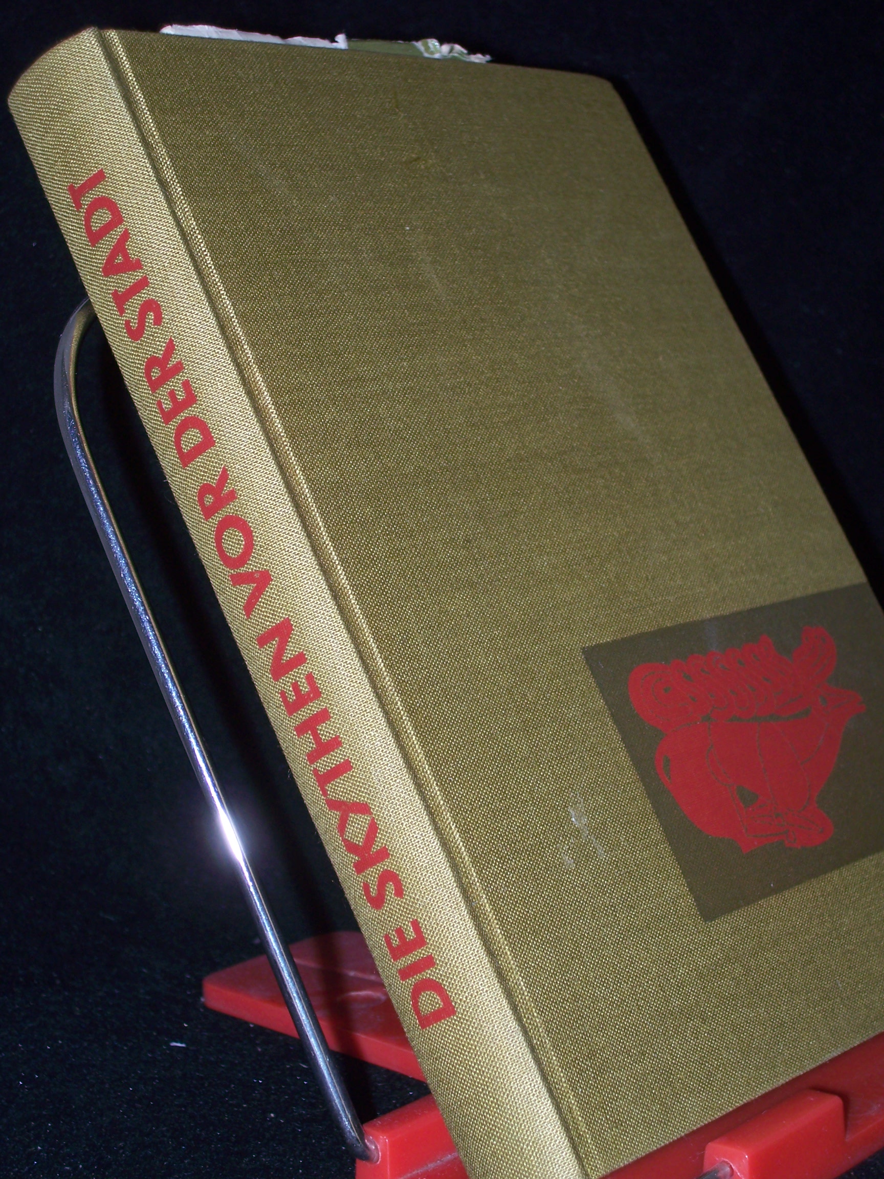 Artikelbild 1 des Artikels “Die Skythen vor der Stadt / Klaus Sebastian. Mit Zeichn. von Ilse
Unterstein “