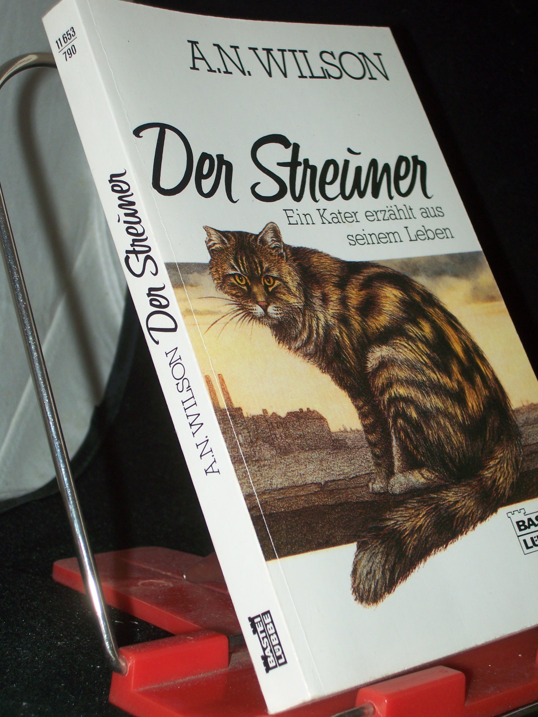 Artikelbild 1 des Artikels “Der Streuner : [ein Kater erzählt aus seinem Leben] / A. N. Wilson. Aus dem Engl. von Isabella Nadolny “