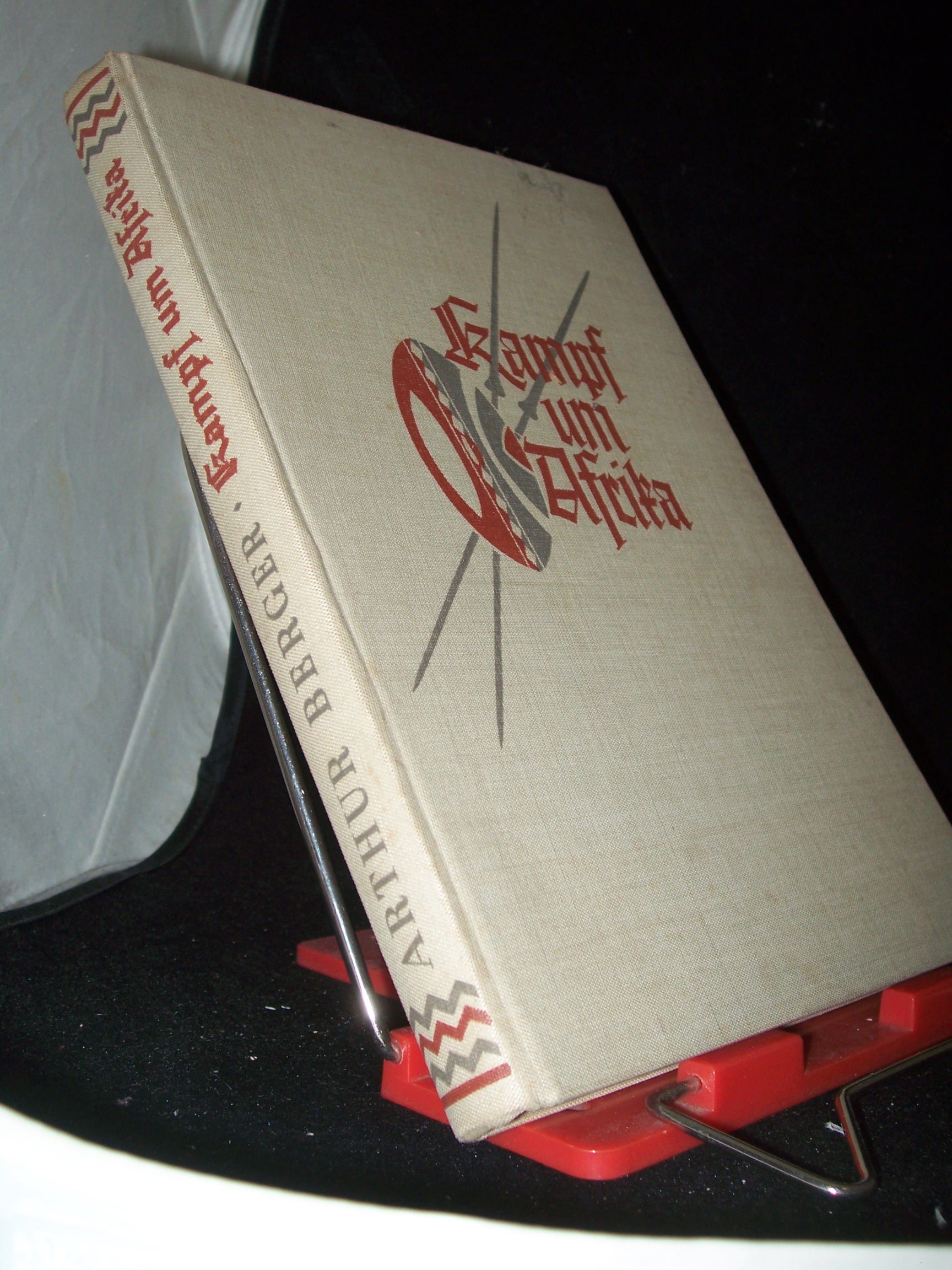 Artikelbild 1 des Artikels “Kampf um Afrika / Arthur Berger “