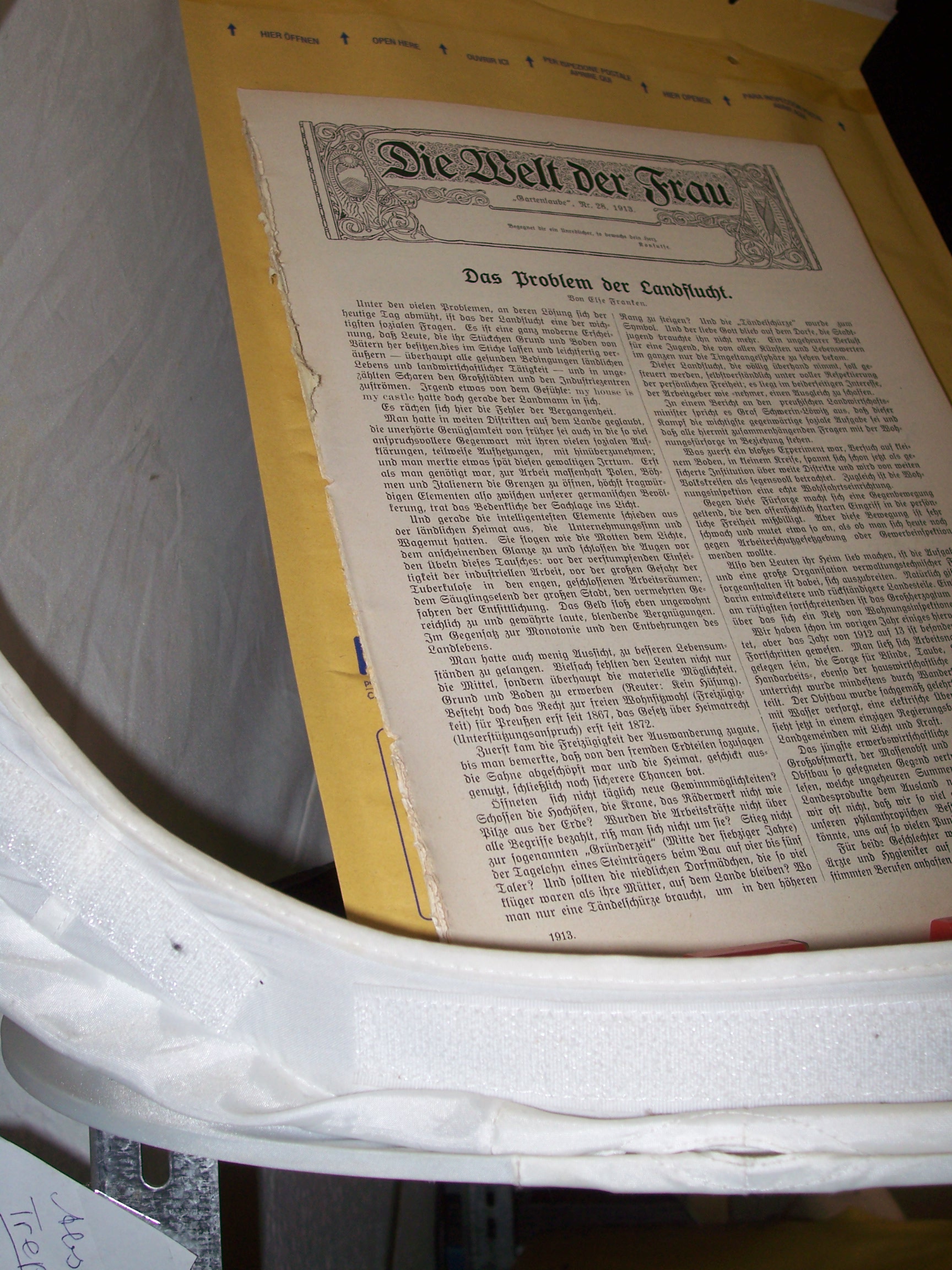 Artikelbild 1 des Artikels “No 28, 1913, Loseblattsammlung mit zahlreichen schwarz weiß
Abbildungen “