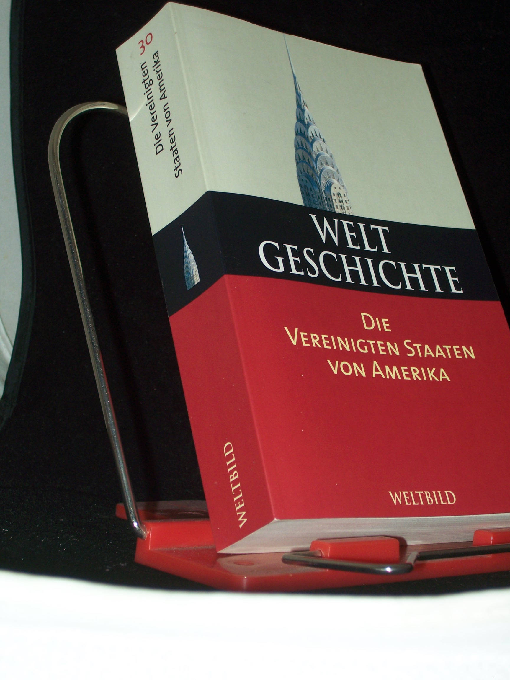 Artikelbild 1 des Artikels “Weltgeschichte Teil: Bd. 30., Die Vereinigten Staaten von Amerika /
hrsg. von Willi Paul Adams. Unter Mitarb. von Dudley E. Baines...
[Kap. 2 - 8 aus dem Engl. übers. von Edith Laiser und Willi Paul
Adams] “
