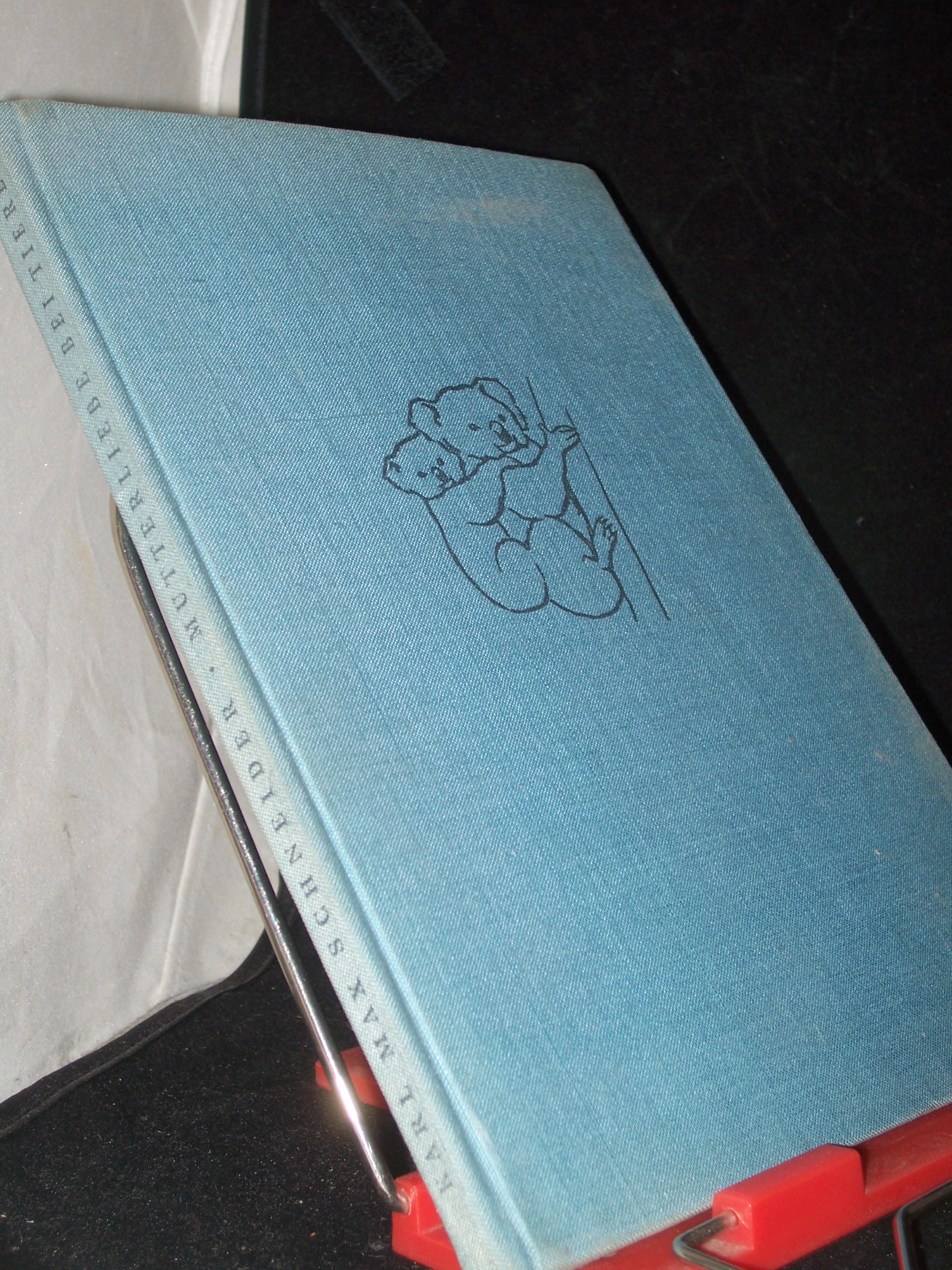 Artikelbild 1 des Artikels “Mutterliebe bei Tieren / Karl Max Schneider. Hrsg.: Ingeborg von Einsiedel. Mit e. Geleitw. von Heinrich Dathe “