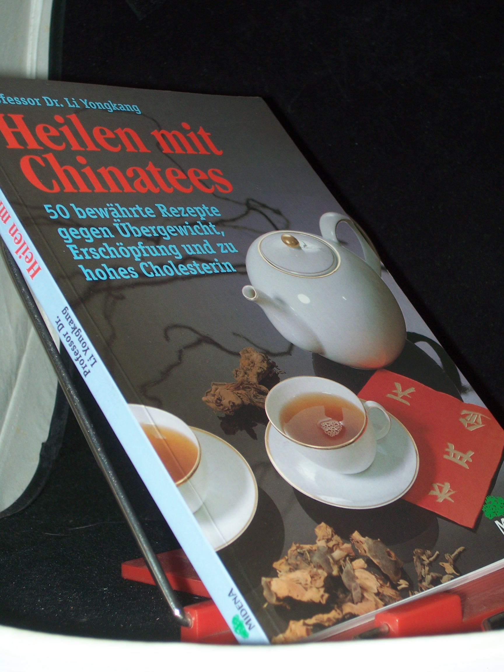 Artikelbild 1 des Artikels “Heilen mit Chinatees : 50 bewährte Rezepte gegen Übergewicht, Erschöpfung und zu hohes Cholesterin / Li Yongkang “