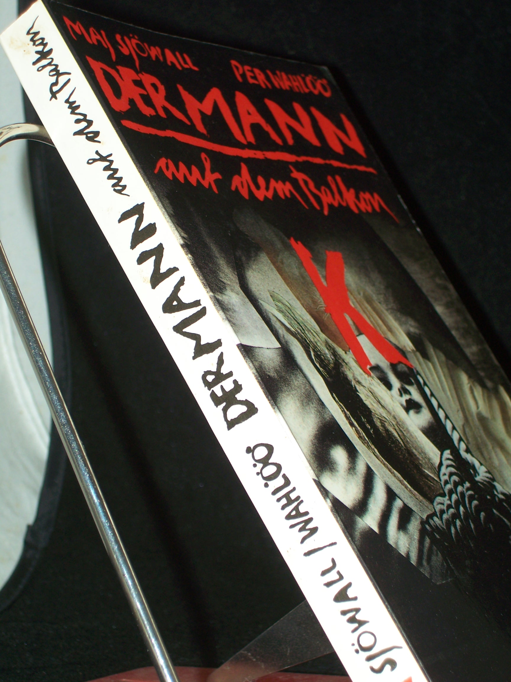 Artikelbild 1 des Artikels “Der Mann auf dem Balkon : Kriminalroman / Maj Sjöwall ; Per Wahlöö.
Aus d. Schwed. von Dagmar-Renate Jehnich “