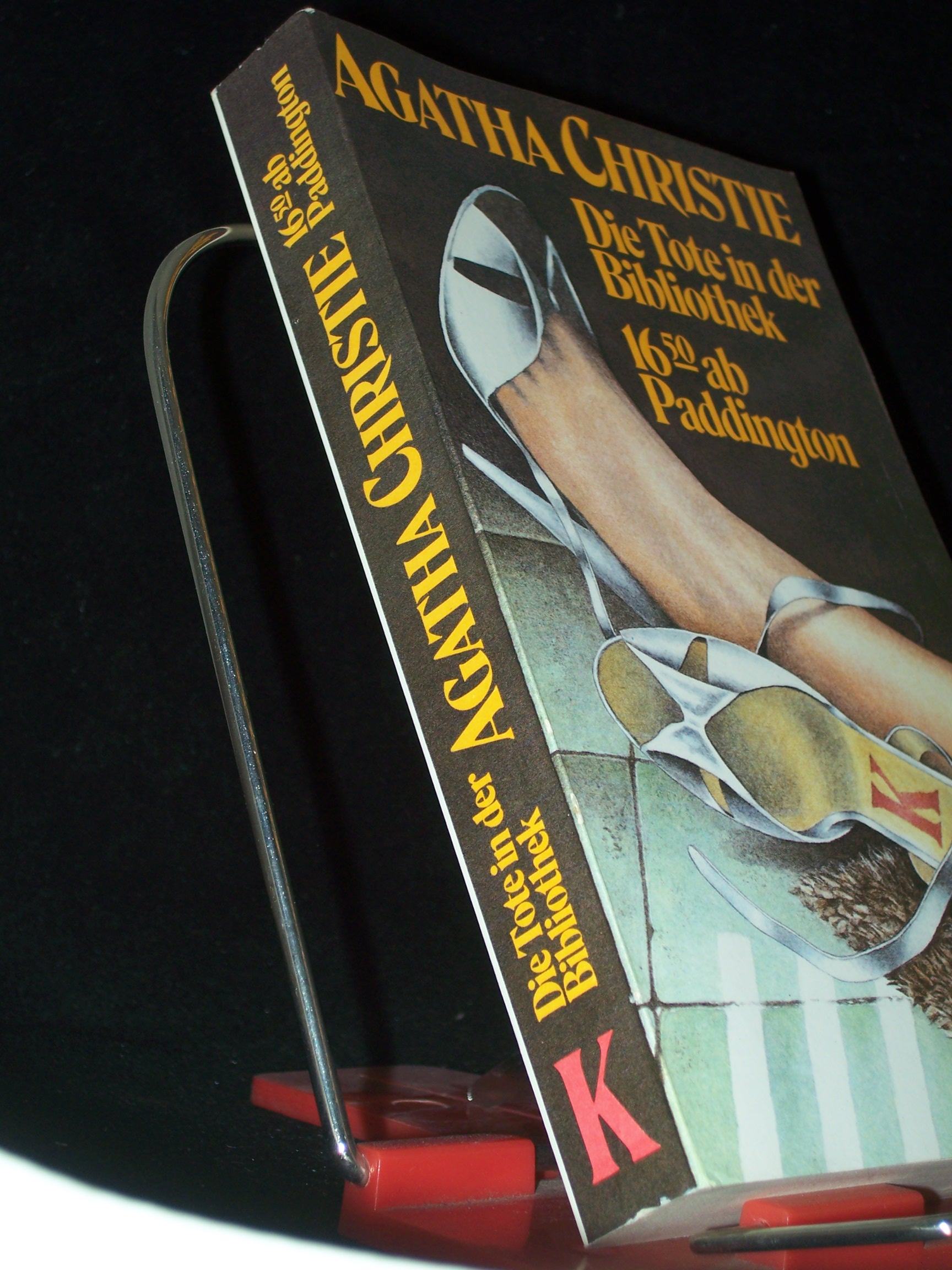 Artikelbild 1 des Artikels “Die Tote in der Bibliothek 16.50 Uhr ab Paddington. Kriminalromane /
Agatha Christie “