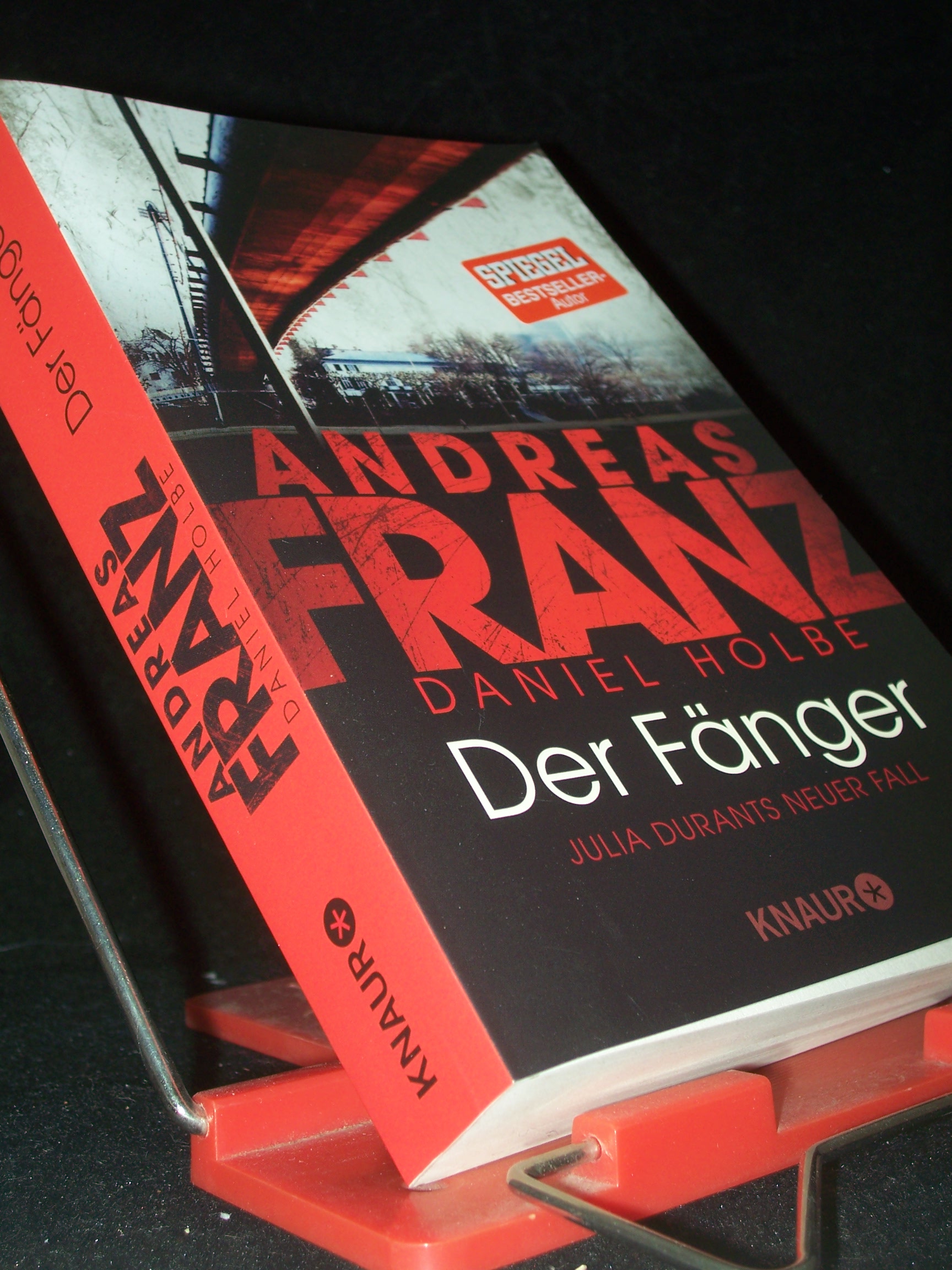 Artikelbild 1 des Artikels “Der Fänger : Julia Durants neuer Fall : Roman / Andreas Franz, Daniel
Holbe “