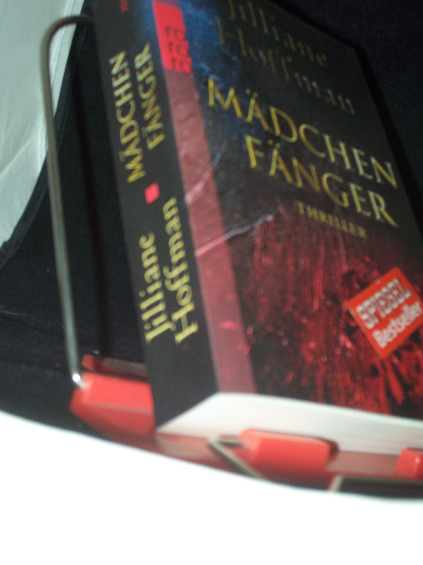 Artikelbild 1 des Artikels “Mädchenfänger : Thriller / Jilliane Hoffman. Aus dem Engl. von
Sophie Zeitz “