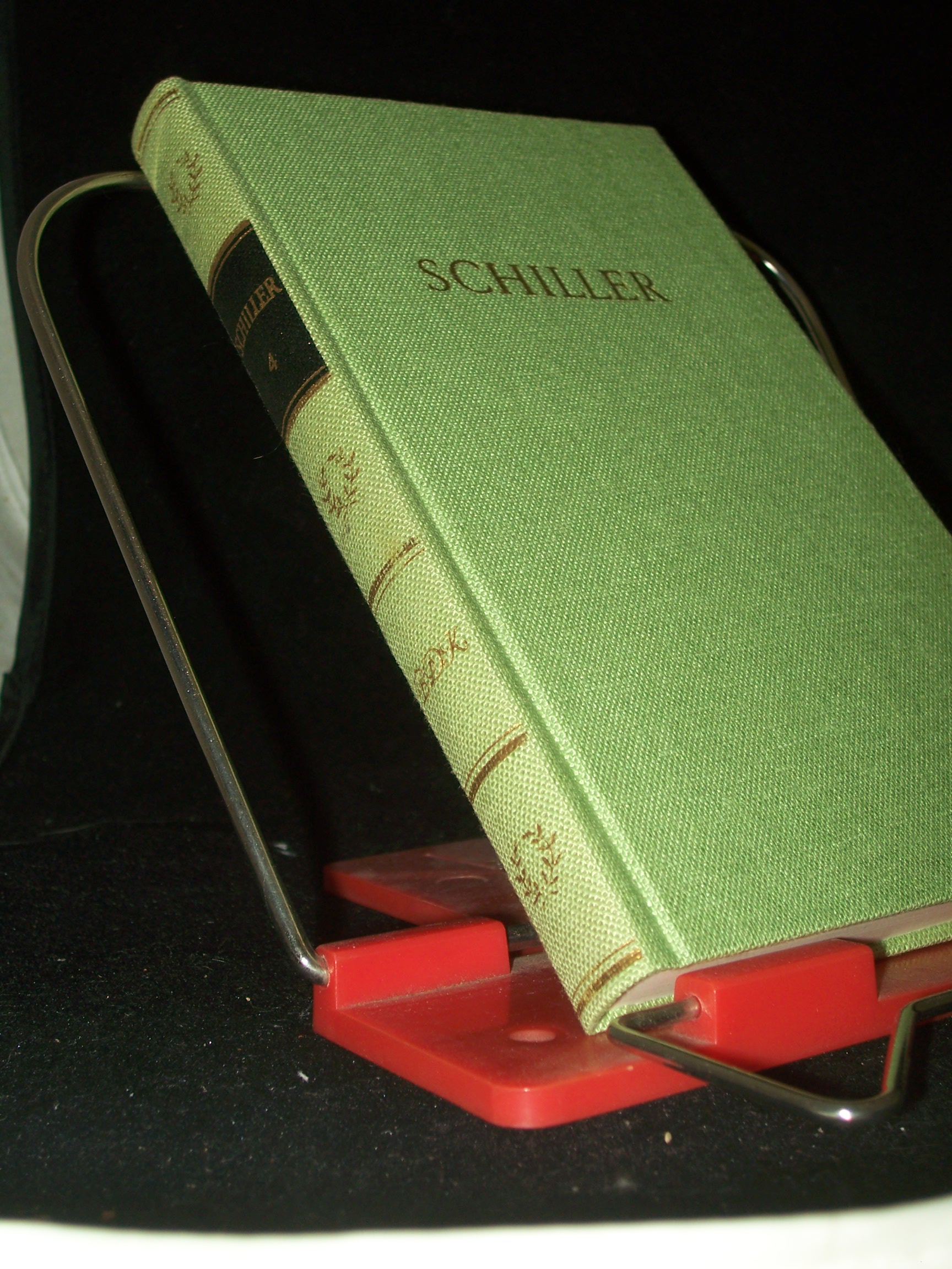 Artikelbild 1 des Artikels “Schiller, Friedrich: Schillers Werke Teil: Bd. 4., Wallensteins Lager
Die Piccolomini. Wallensteins Tod “