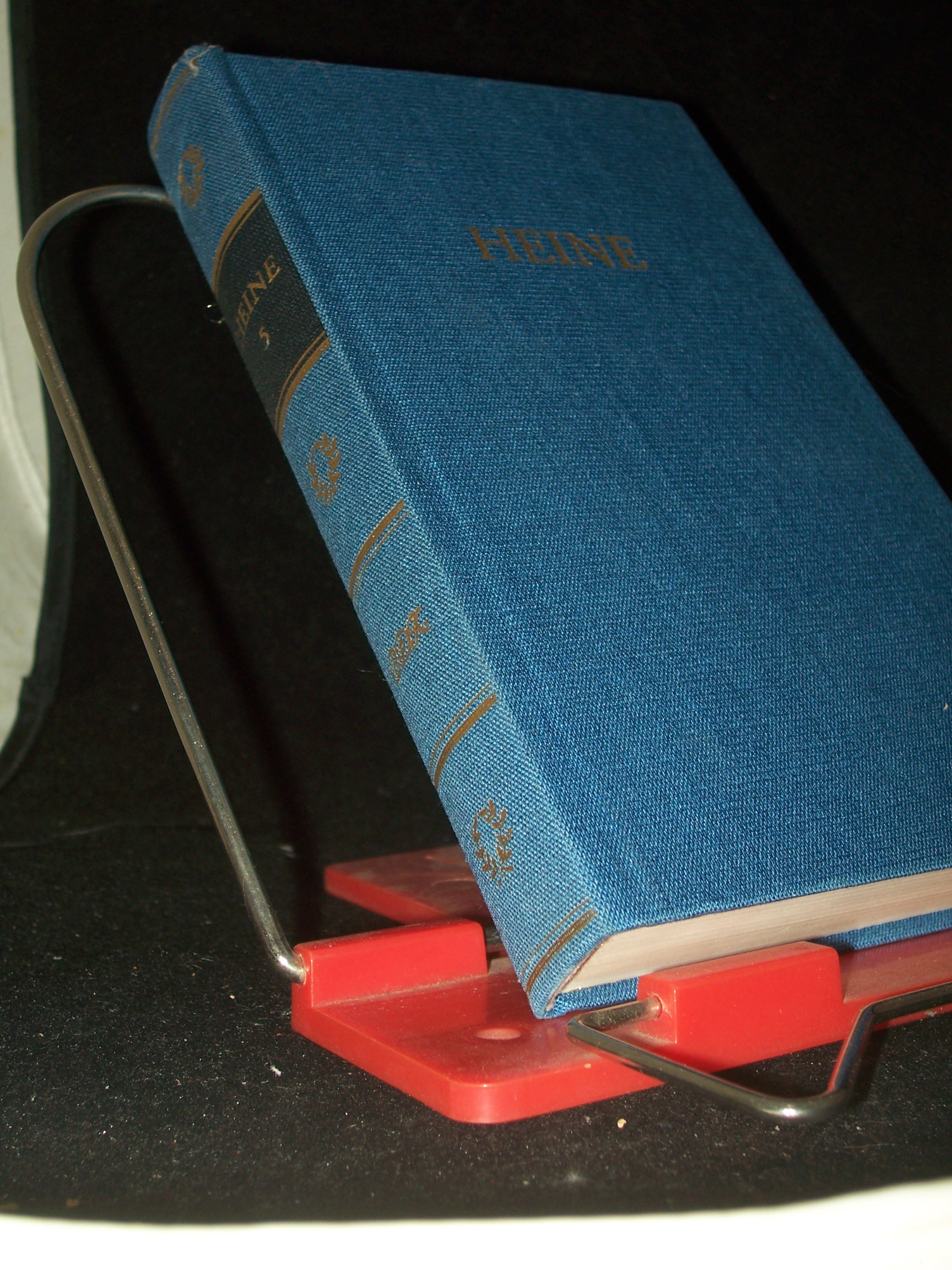 Artikelbild 1 des Artikels “Heine, Heinrich: Heines Werke Teil: Bd. 5., Zur Geschichte der
Religion und Philosophie Über den Denunzianten [u.a.] “