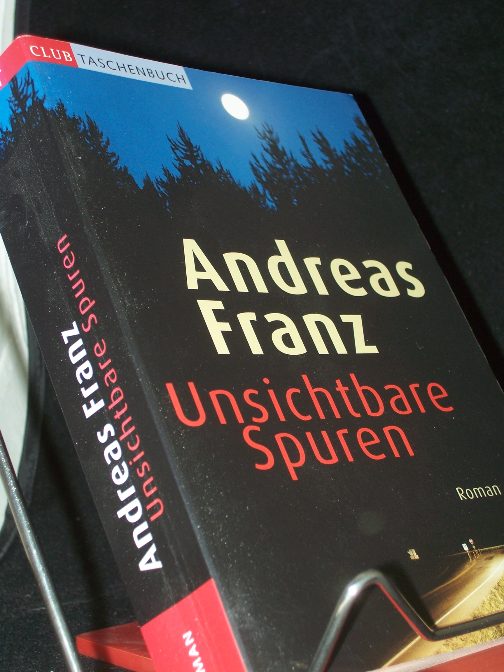 Artikelbild 1 des Artikels “Unsichtbare Spuren : Roman / Andreas Franz “