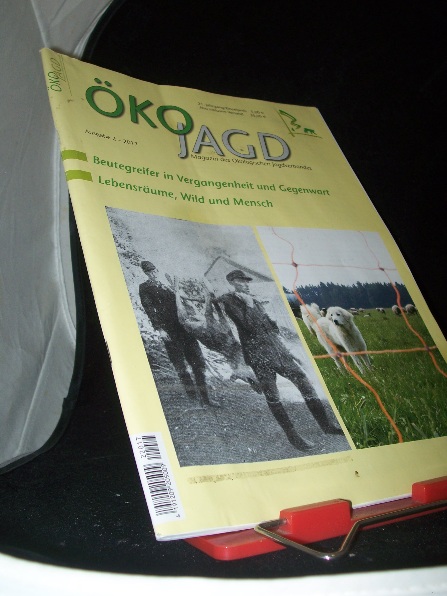 Artikelbild 1 des Artikels “2/2017, Beutegreifer in Vergangenheit und Gegenwart “