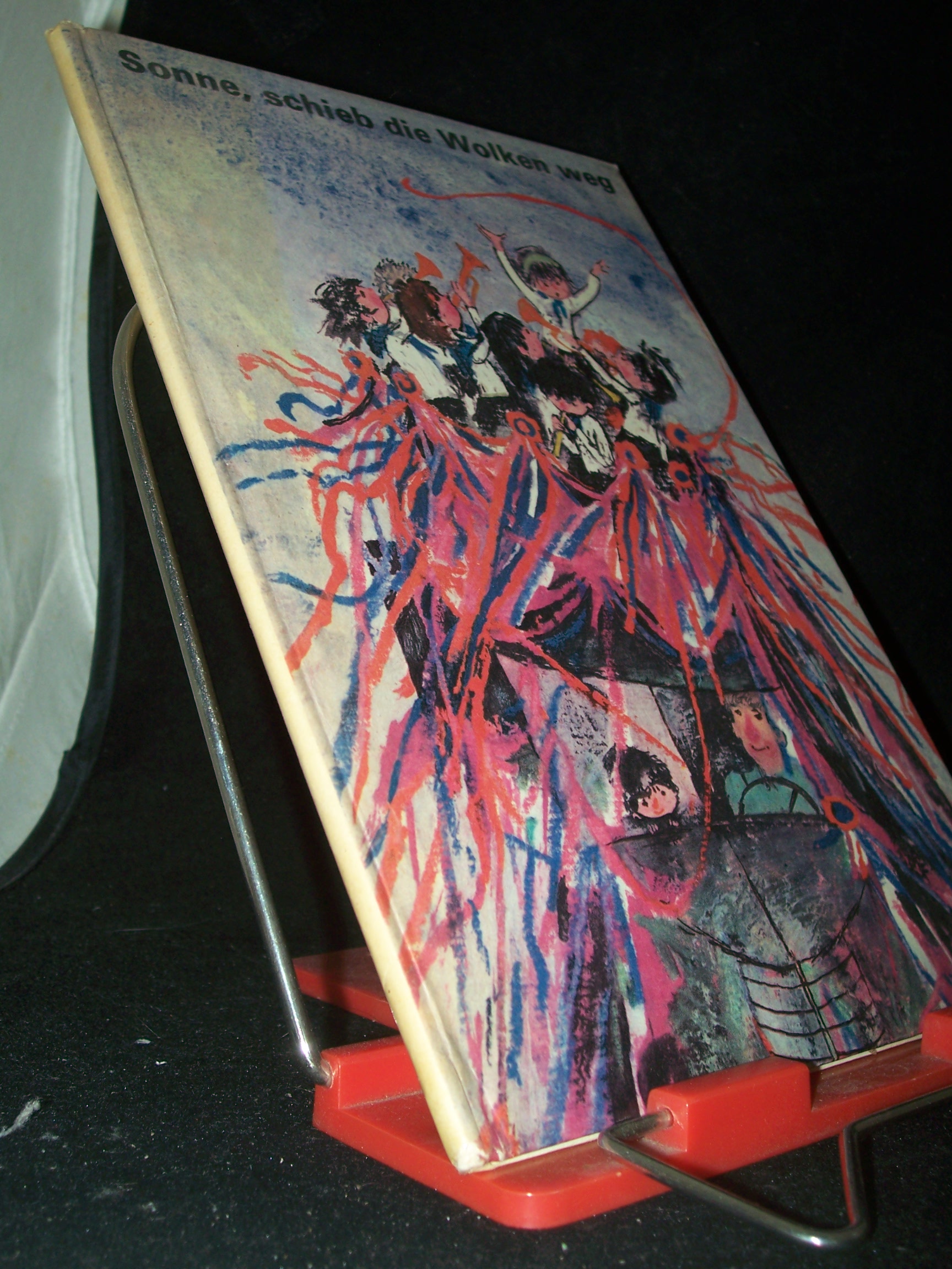 Artikelbild 1 des Artikels “Sonne, schieb die Wolken weg : Gedichte / Ill. von Gerhard Lahr “