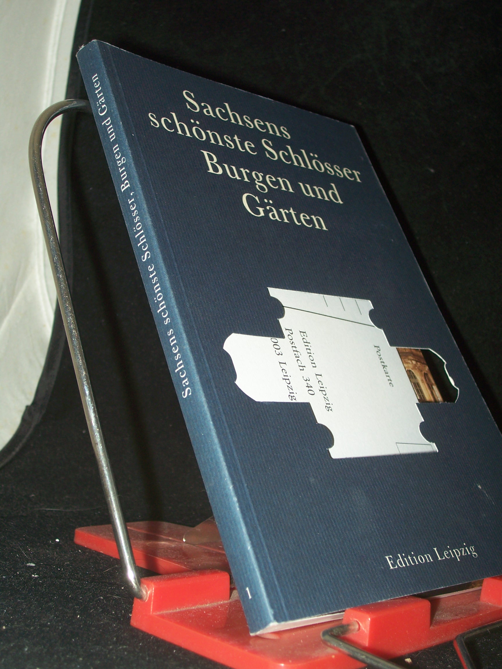 Artikelbild 1 des Artikels “Sachsens schönste Schlösser, Burgen und Gärten / Hrsg. Sächsische Schlösserverwaltung. [Text: Reinhard Delau] “