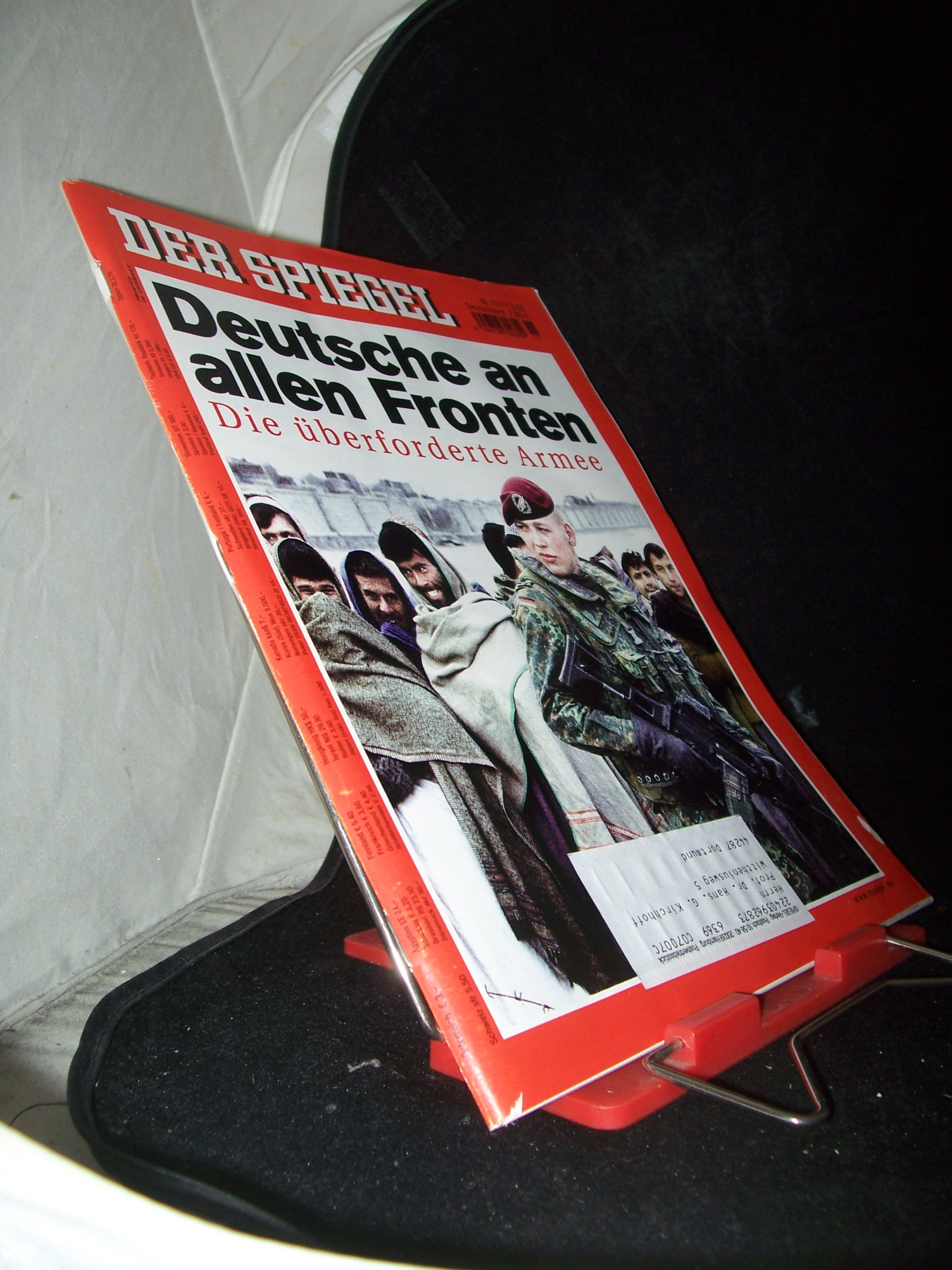 Artikelbild 1 des Artikels “11/2002 Deutsche an allen Fronten “