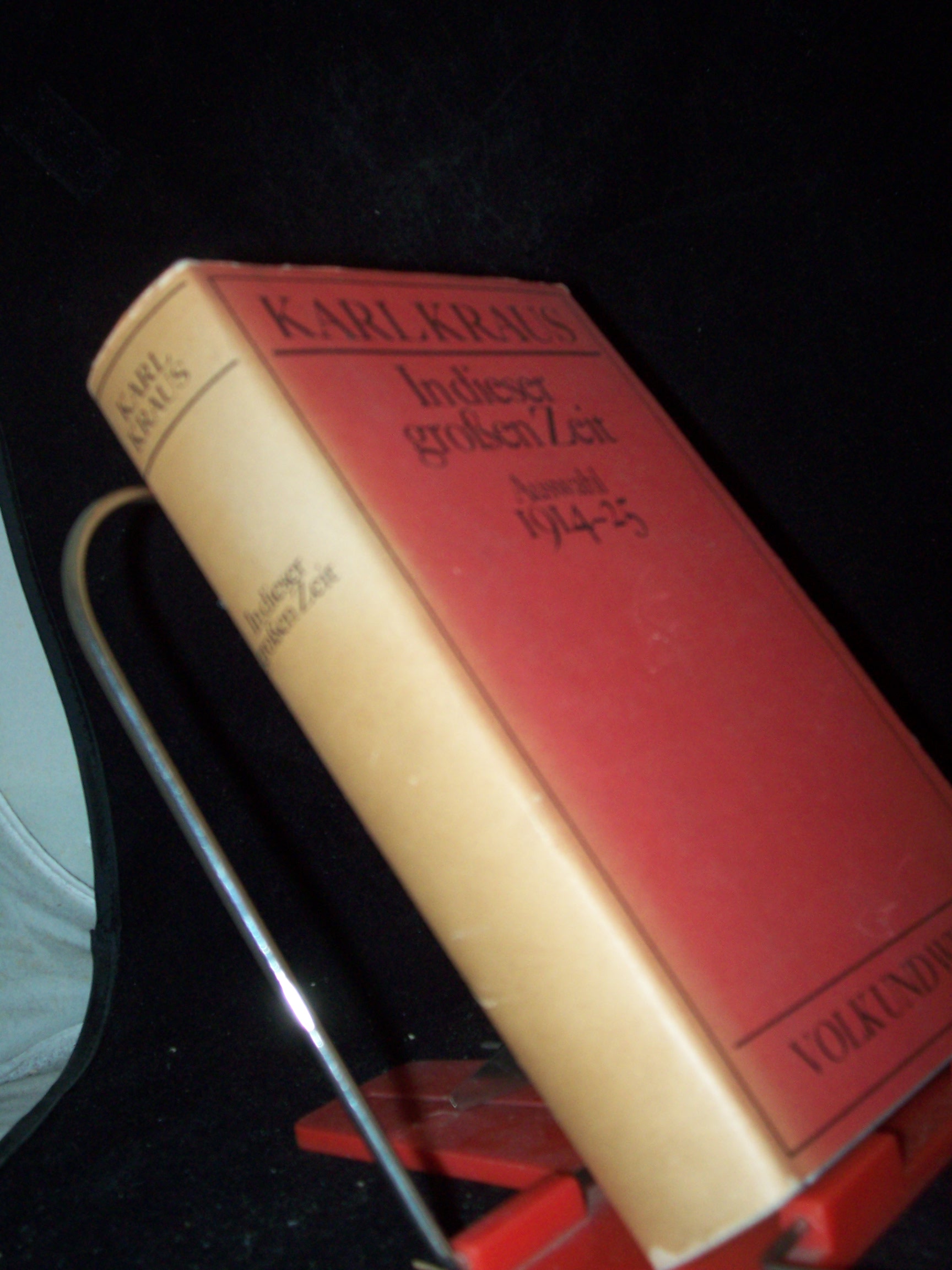 Artikelbild 1 des Artikels “Kraus, Karl: Ausgewählte Werke Teil: Bd. 2., [Auswahl] 1914 - 1925 :
In dieser grossen Zeit “