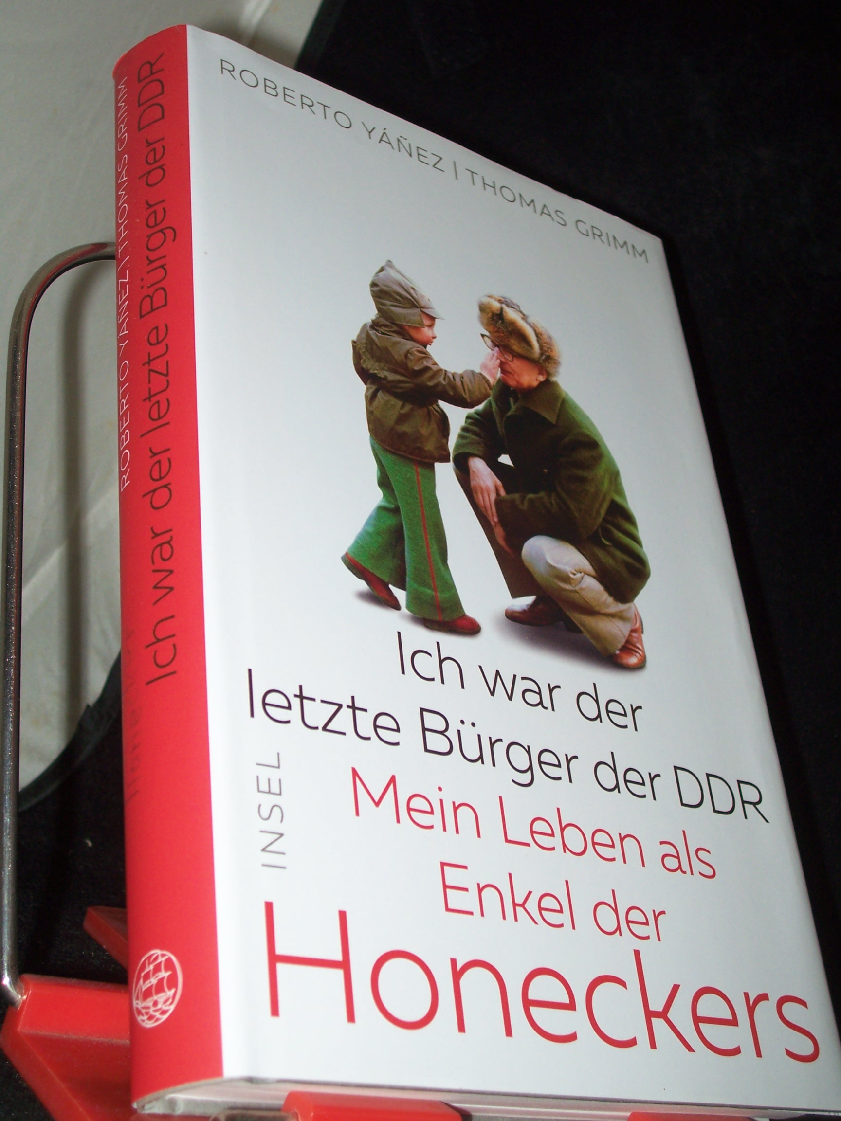 Artikelbild 1 des Artikels “Ich war der letzte Bürger der DDR : mein Leben als Enkel der Honeckers / Roberto Yáñez/Thomas Grimm “