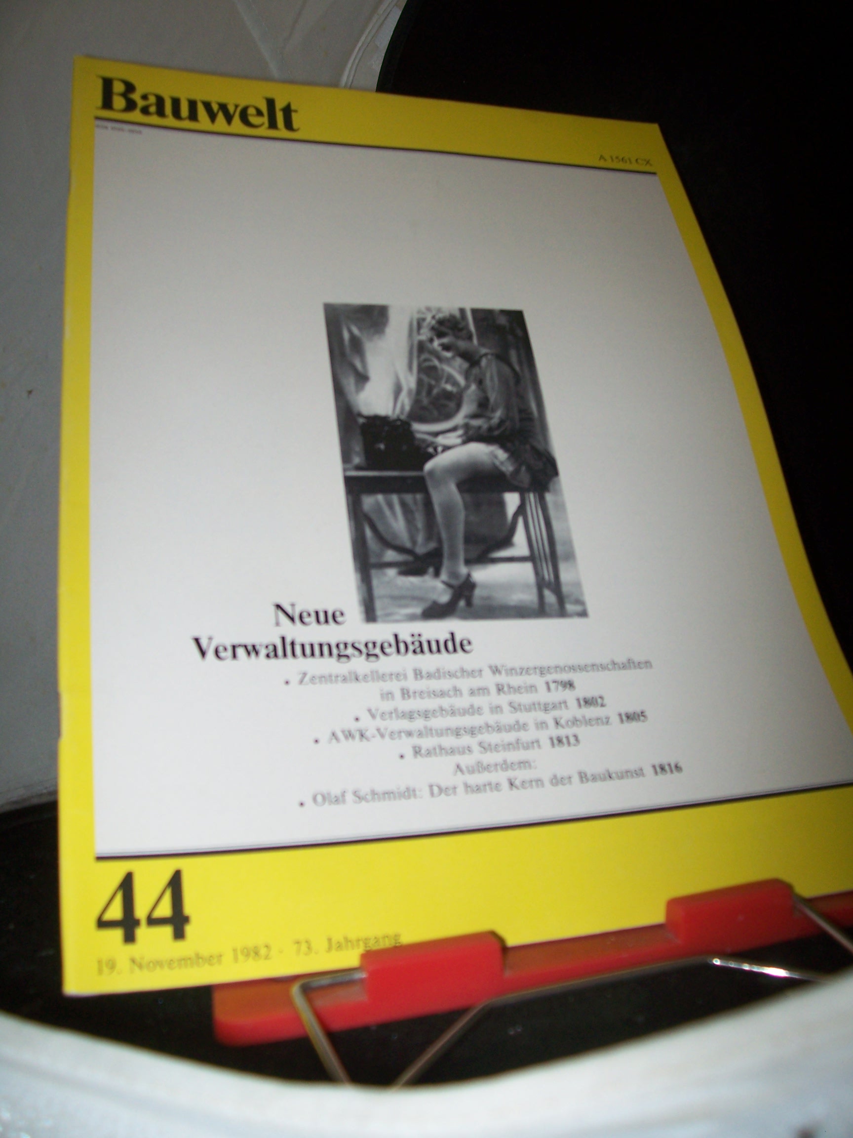 Artikelbild 1 des Artikels “44/1982 Neue Verwaltungsgebäude “