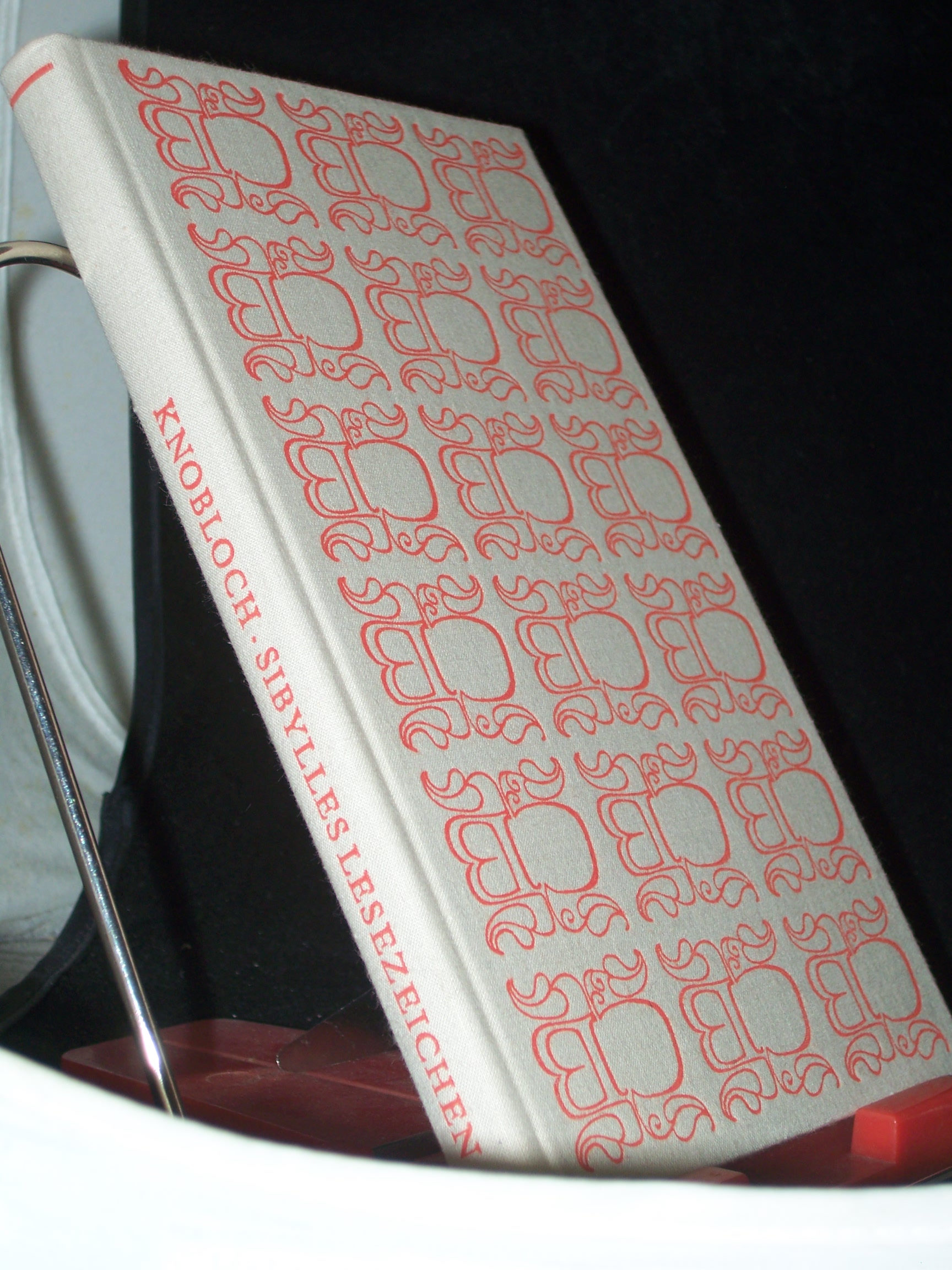 Artikelbild 1 des Artikels “Rund um das Buch : Sibylles Lesezeichen / Heinz Knobloch “