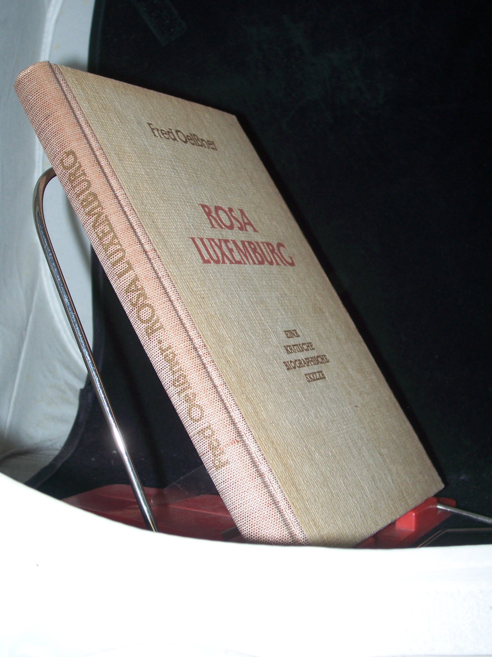 Artikelbild 1 des Artikels “Rosa Luxemburg : Eine kritische biographische Skizze / Fred Oelssner “