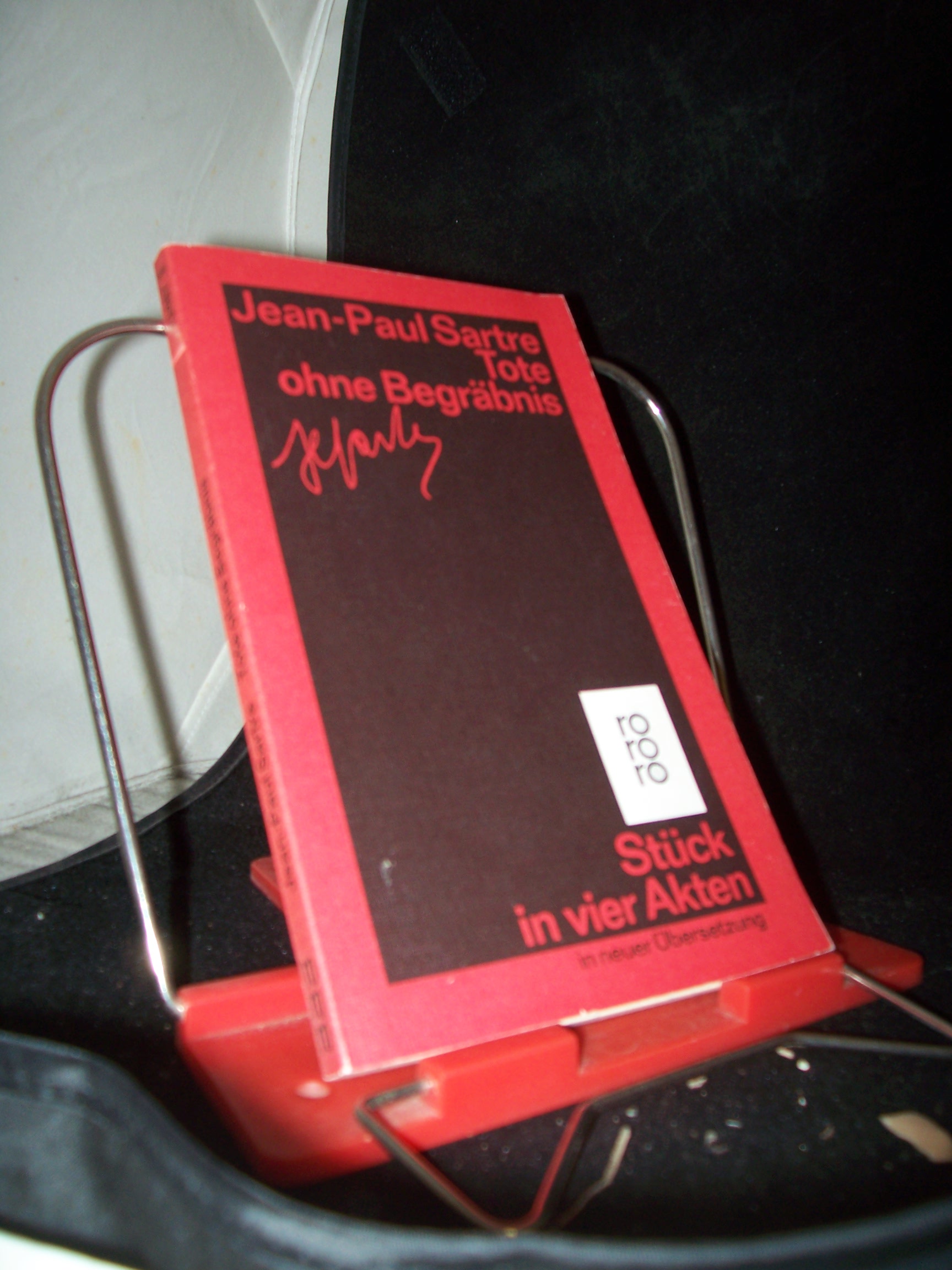 Artikelbild 1 des Artikels “Sartre, Jean-Paul: Gesammelte Werke in Einzelausgaben Teil: Theaterstücke und Drehbücher / Theaterstücke / Bd. 4., Tote ohne Begräbnis : Stück in 4 Akten / Neuübers. von Traugott König “