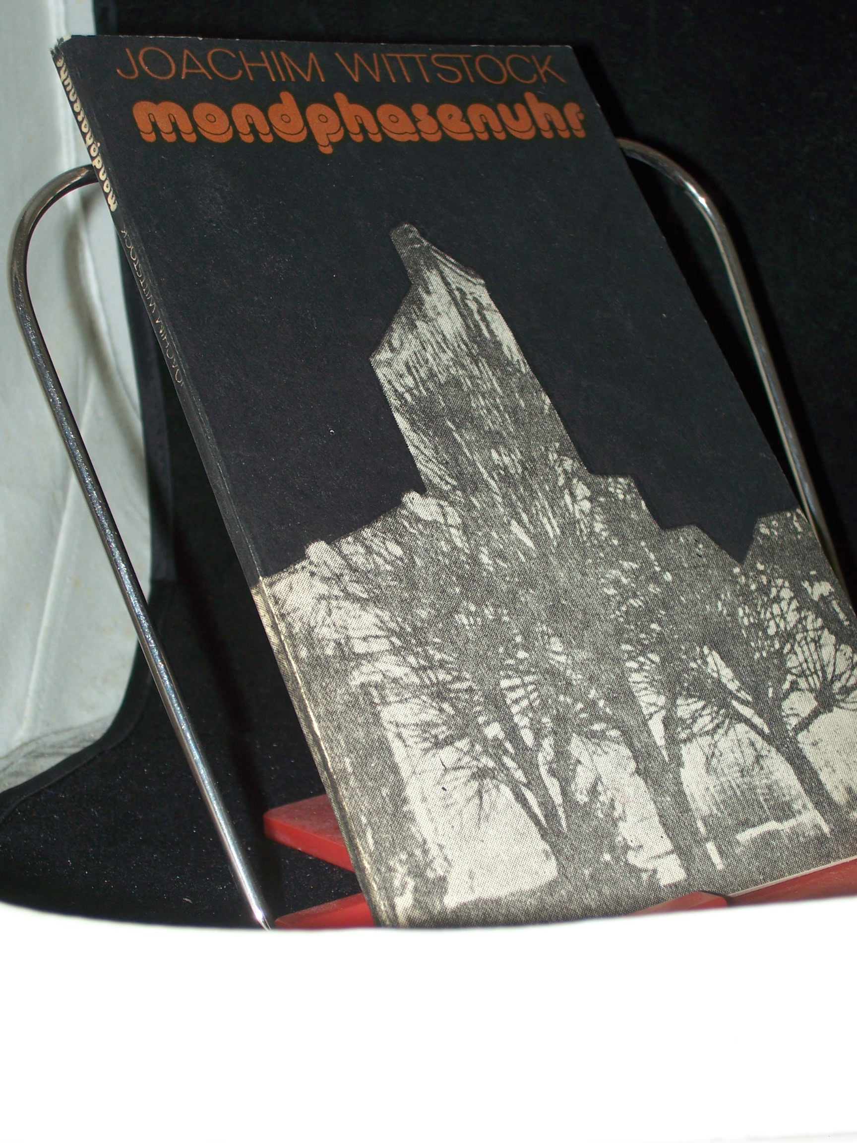 Artikelbild 1 des Artikels “Mondphasenuhr : Worte in gebundener u. ungebundener Rede / Joachim
Wittstock “