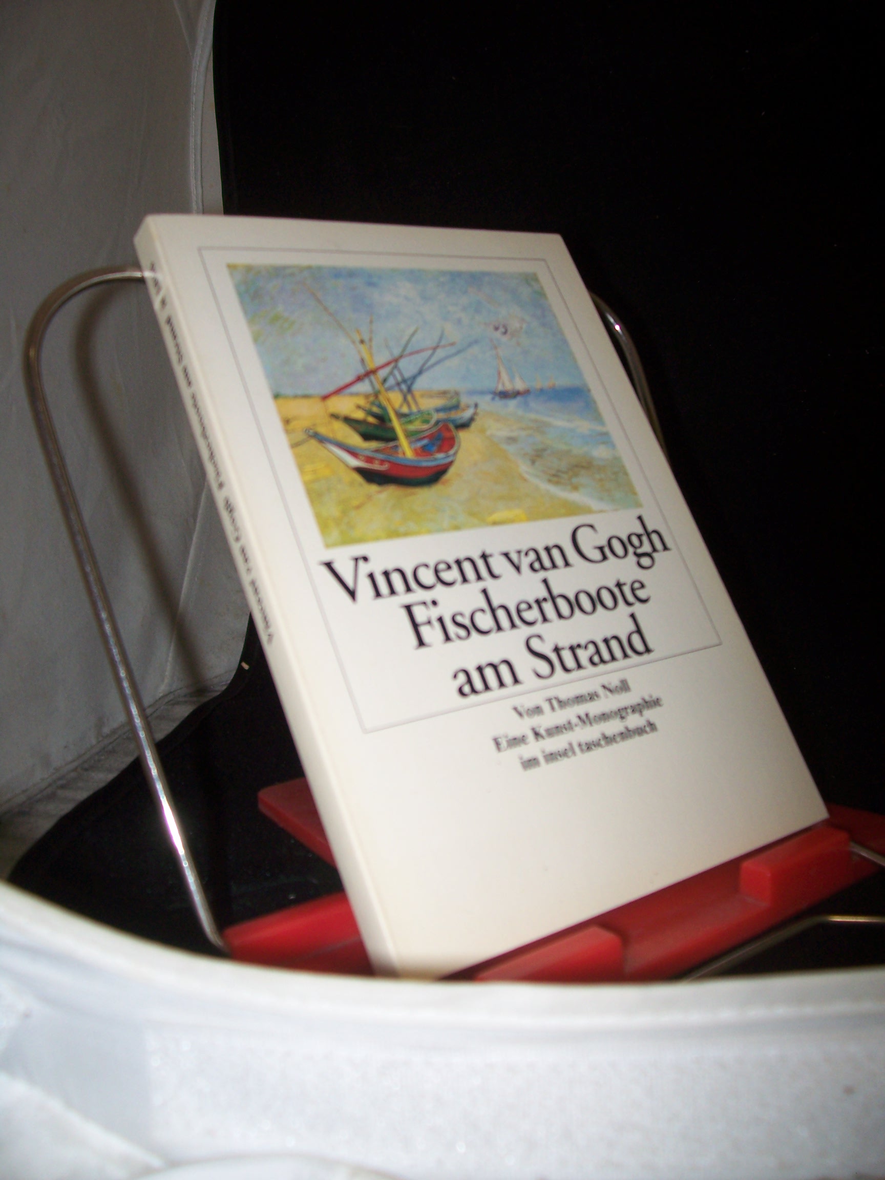 Artikelbild 1 des Artikels “Vincent van Gogh, Fischerboote am Strand von
LesSaintes-Maries-de-la-Mer : eine Kunst-Monographie / von Thomas Noll “