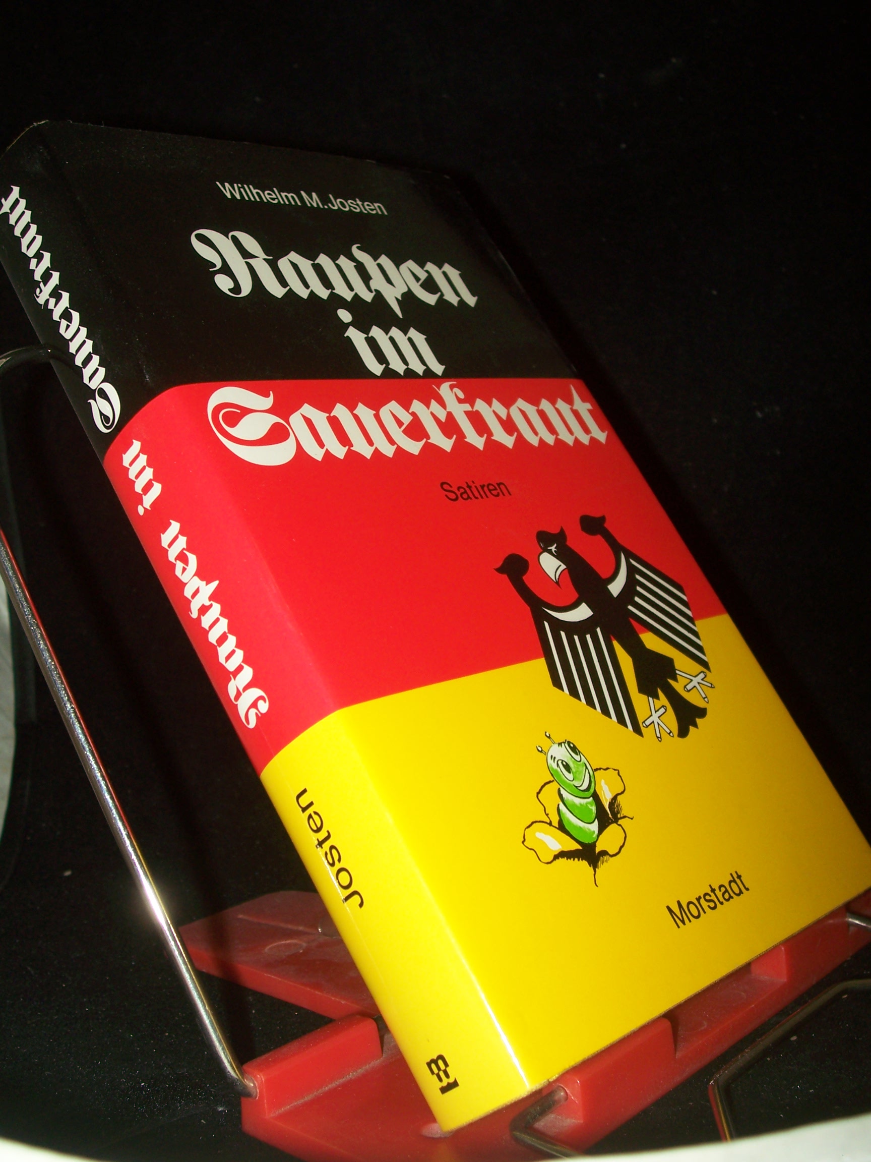 Artikelbild 1 des Artikels “Raupen im Sauerkraut. Vergnügliche Satiren aus Deutschland “