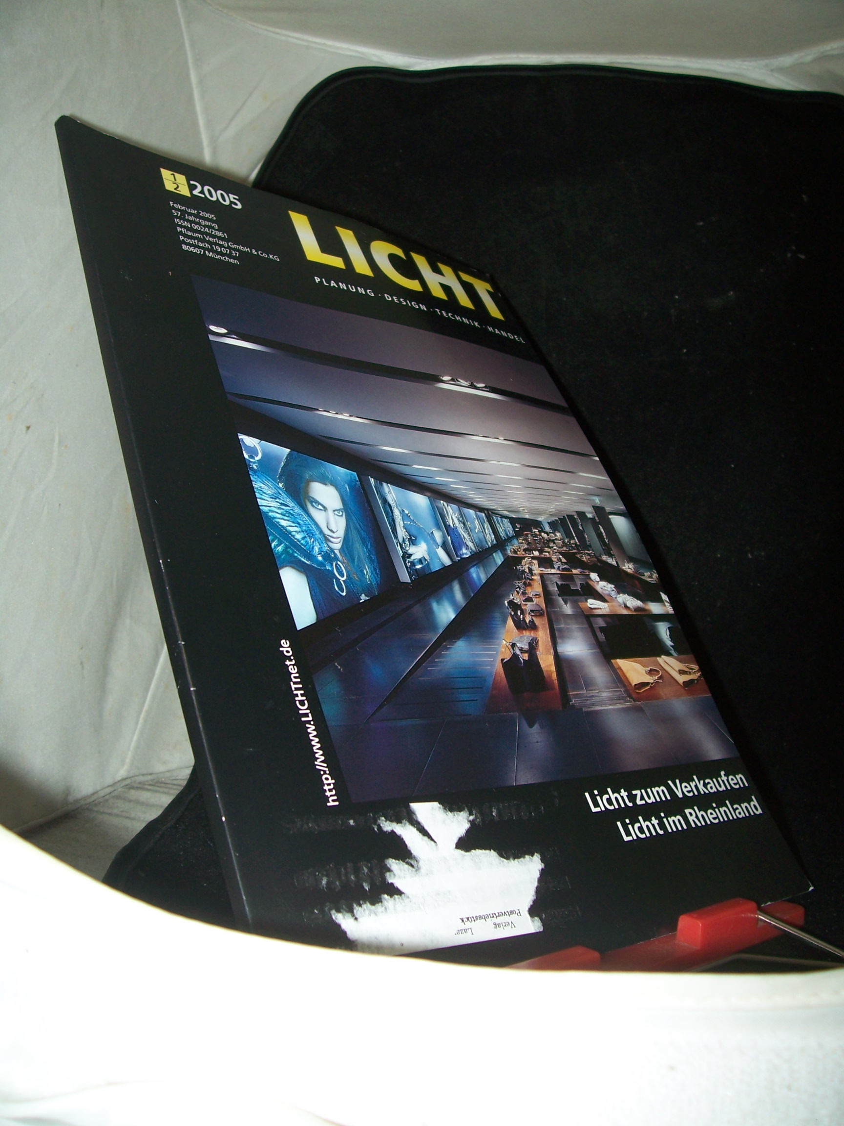 Artikelbild 1 des Artikels “1/2 2005, Licht zum verkaufen, Licht im Rheinland “