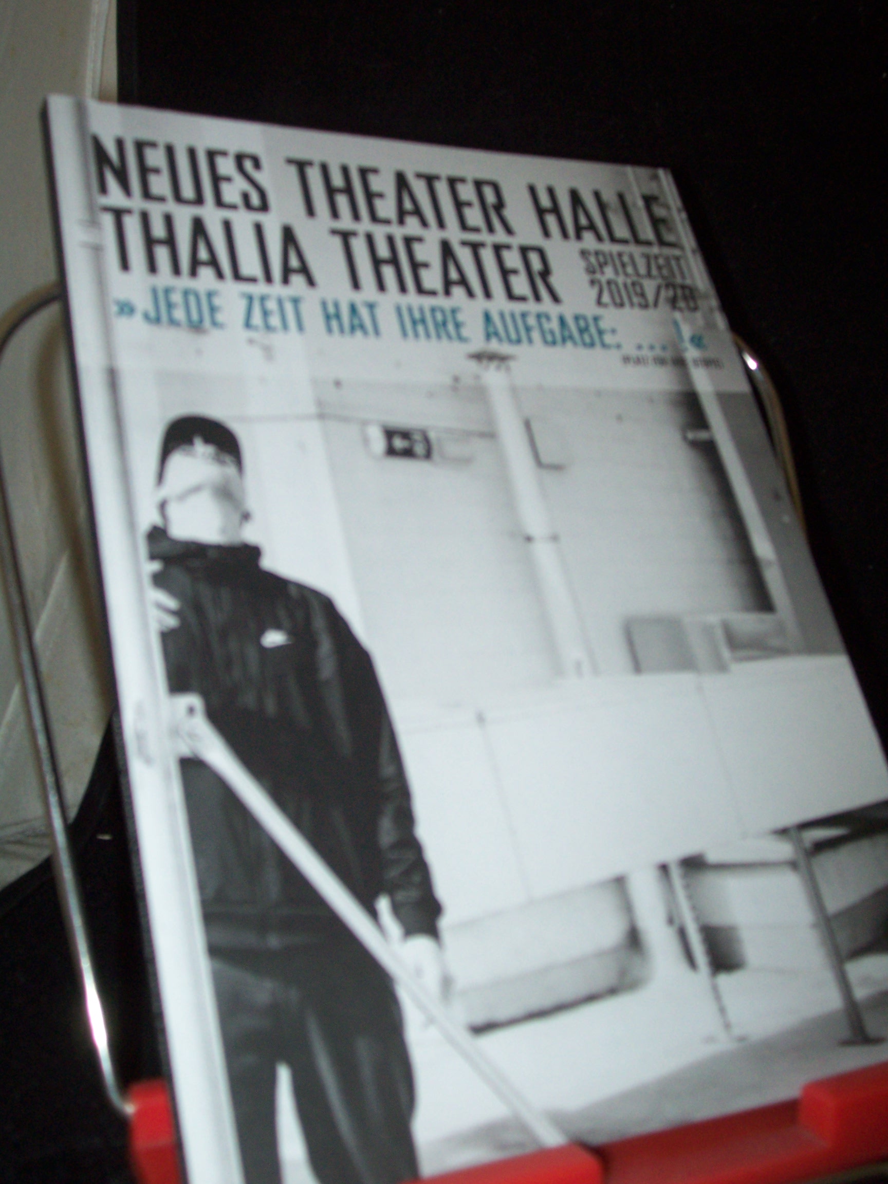 Artikelbild 1 des Artikels “Spielzeit 19/20, Jede Zeit hat ihre Aufgabe “