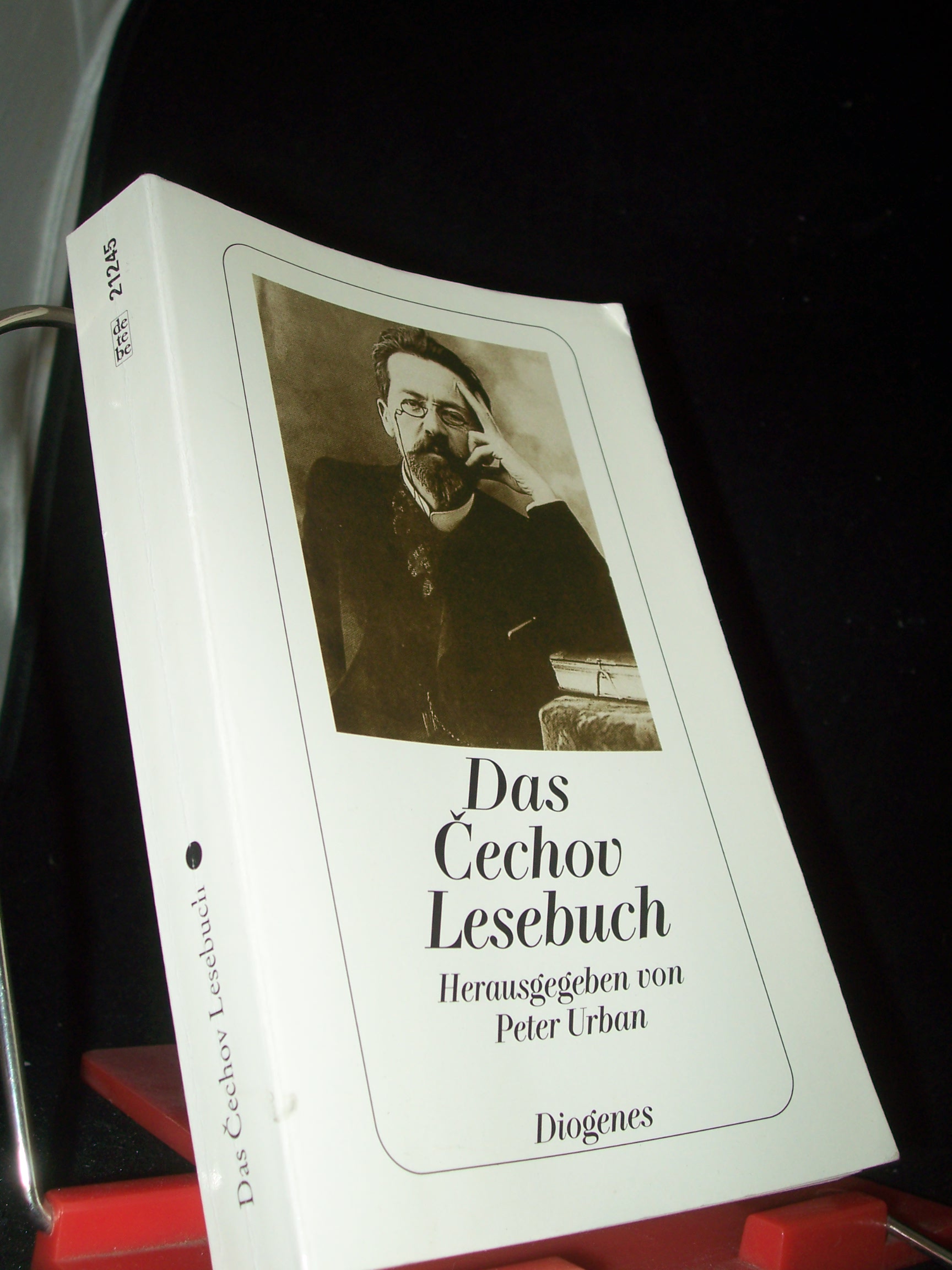Artikelbild 1 des Artikels “Das?echov-Lesebuch / hrsg., kommentiert u. mit e. Vorw. von Peter Urban “