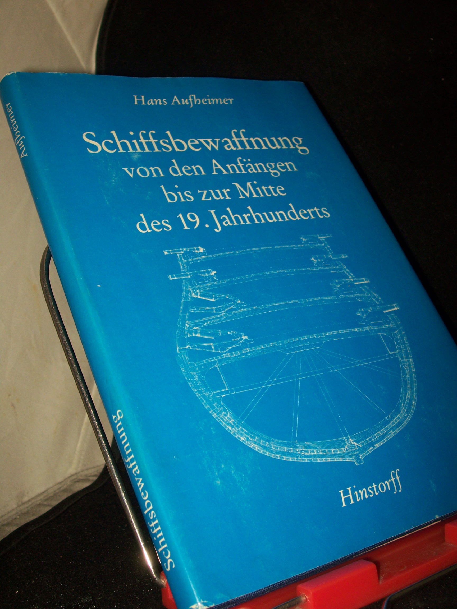 Artikelbild 1 des Artikels “Schiffsbewaffnung : von d. Anfängen bis zur Mitte d. 19. Jh. / Hans
Aufheimer. Mit Rissen von Heinz Ferchland “
