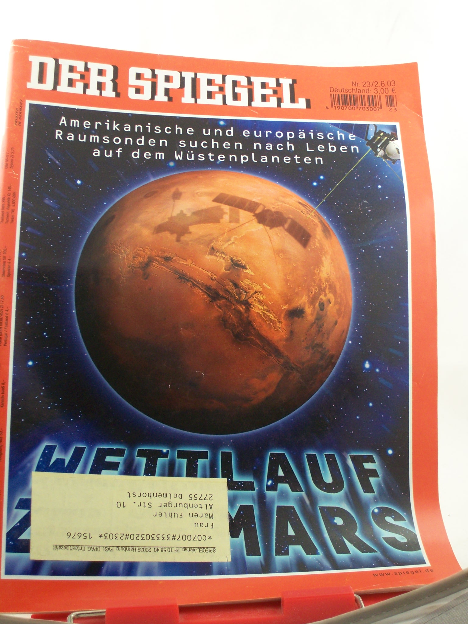 Artikelbild 1 des Artikels “23/2003, Wettlauf zum Mars: Amerikanische und europäische Raumsonden suchen nach Leben auf dem Wüstenplaneten “