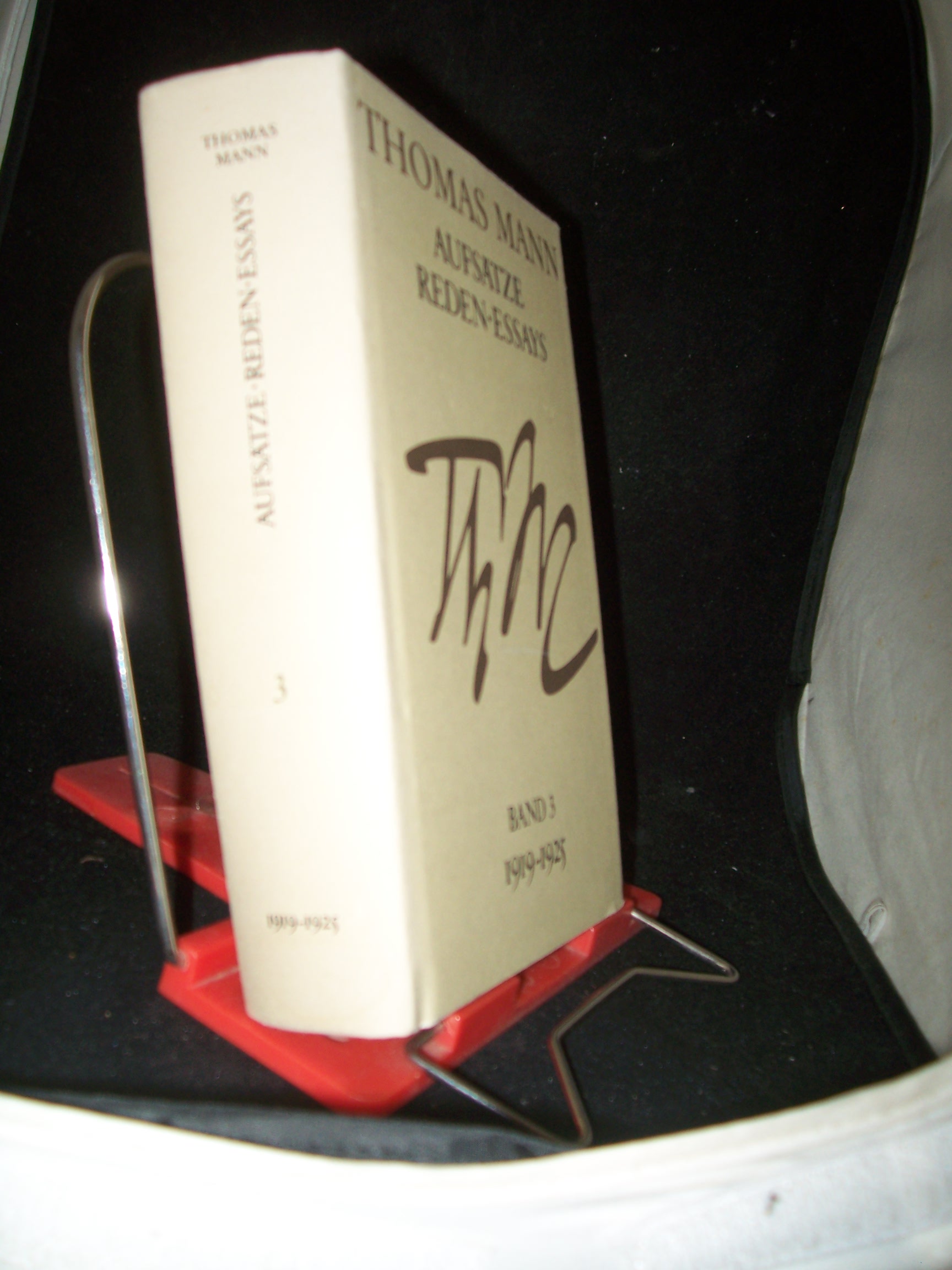 Artikelbild 1 des Artikels “Mann, Thomas: Aufsätze, Reden, Essays Teil: Band. 3., 1919 - 1925 “