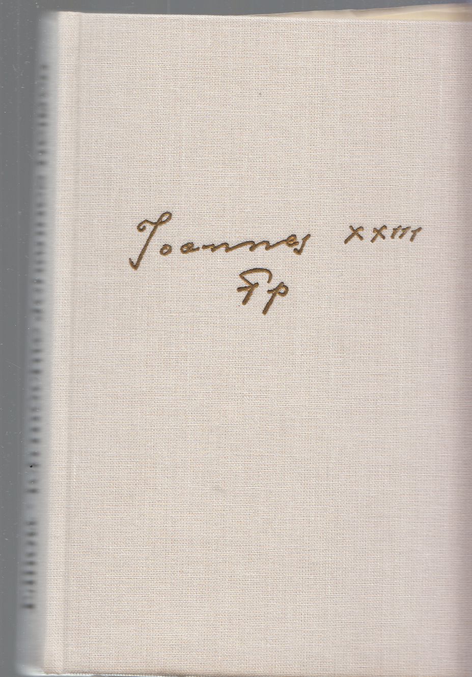 Artikelbild 1 des Artikels “Ich möchte Johannes heissen : d. Leben e. grossen Papstes / Lawrence
Elliott. [Hrsg. u. bearb. von Alfred u. Elisabeth Kumpf. Ins Dt.
übertr. von Heinz Graef u. Hans Schmidthüs] “