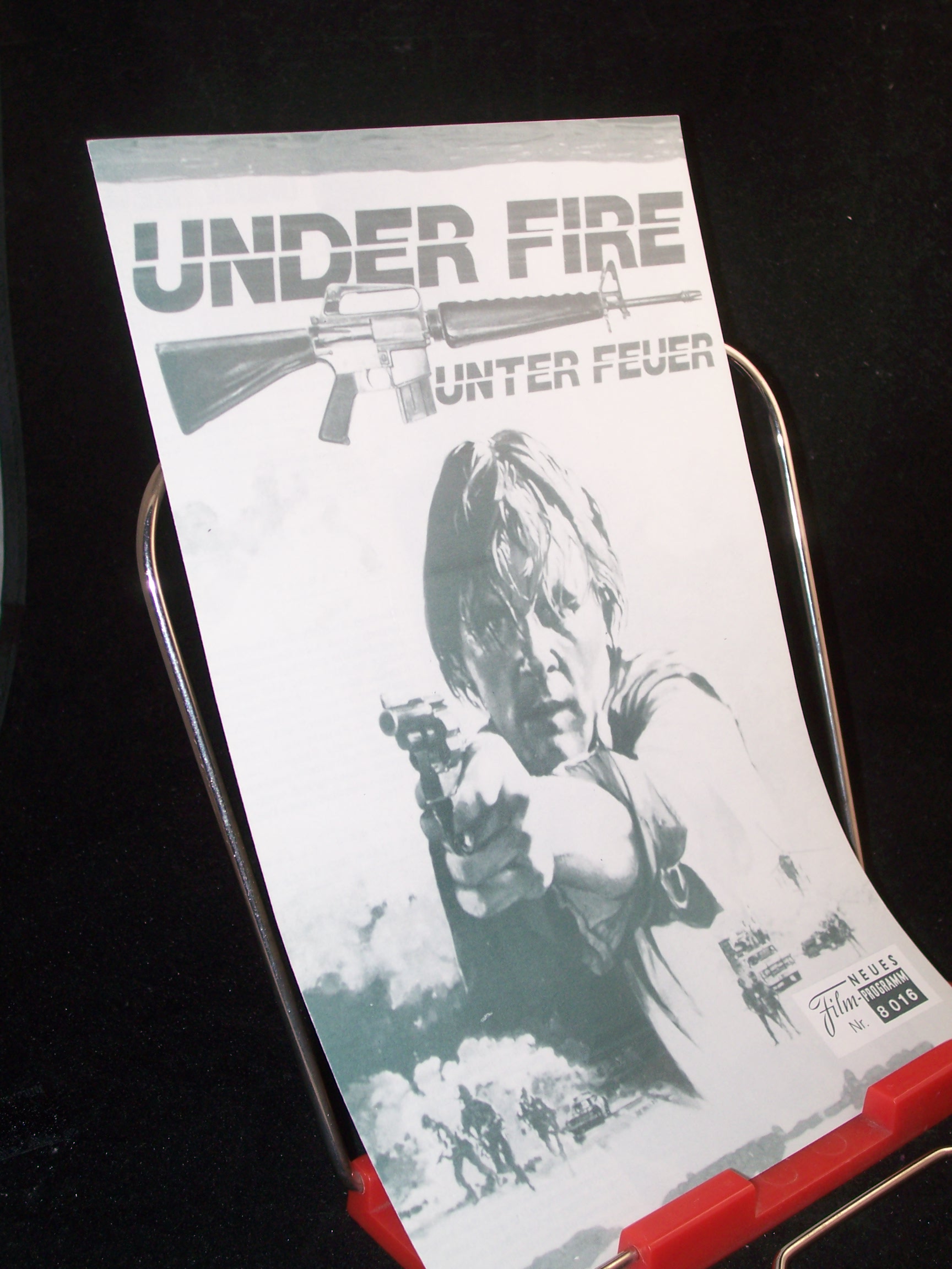 Artikelbild 1 des Artikels “Nr. 8016, 1983, Under Fire, Unter Feuer “