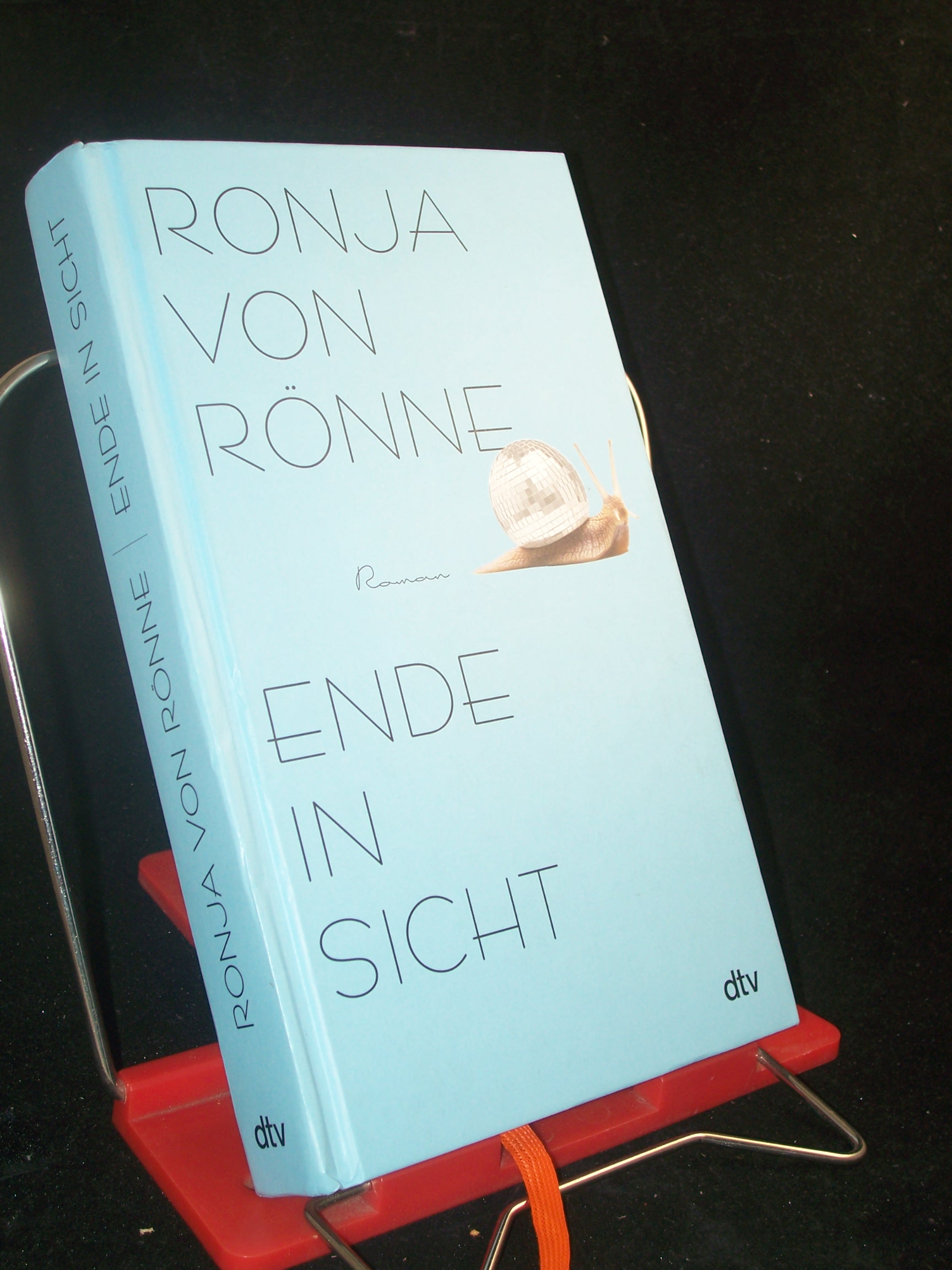 Artikelbild 1 des Artikels “Ende in Sicht : Roman / Ronja von Rönne “